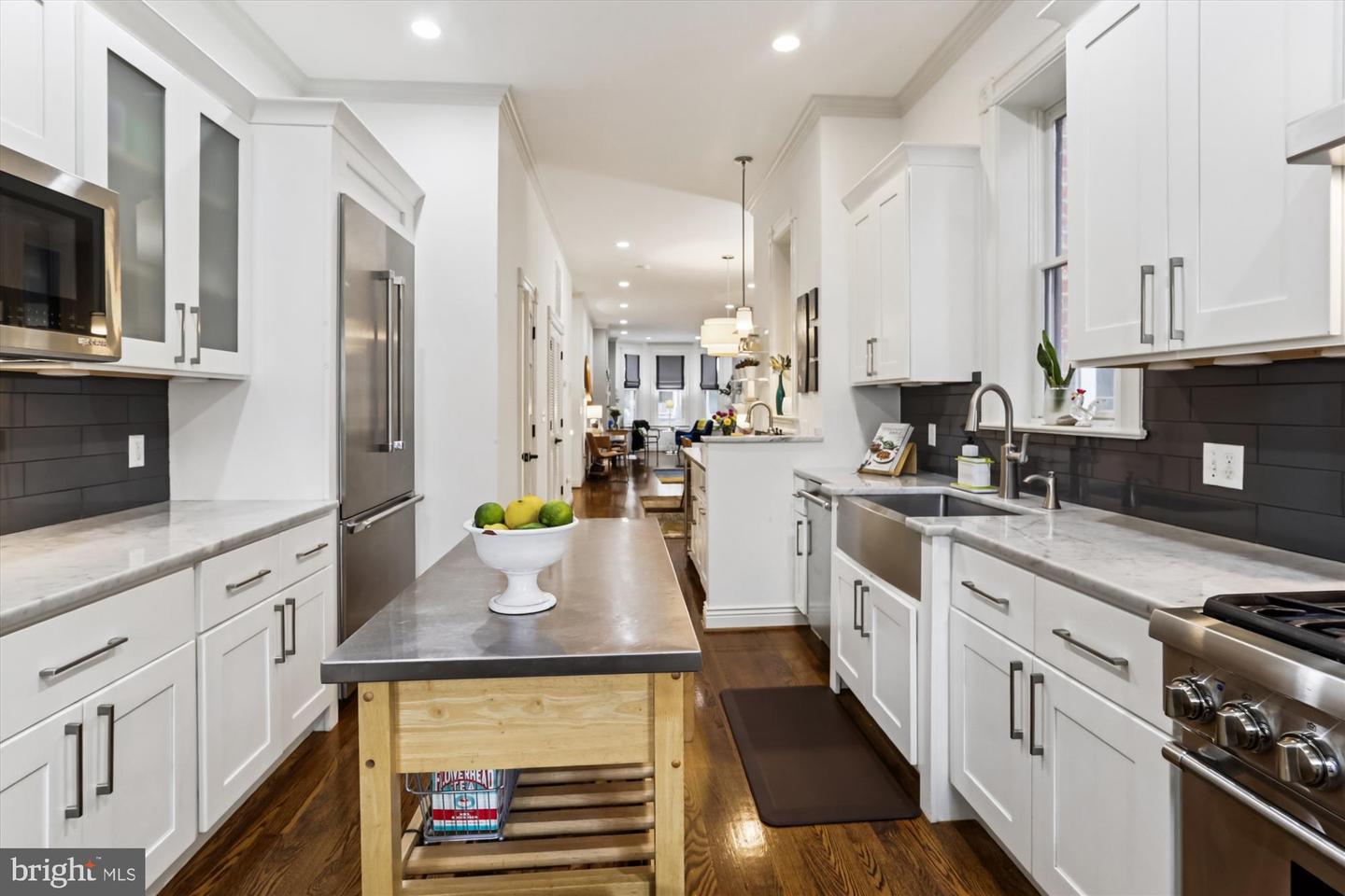 1128 COLUMBIA RD NW #1, WASHINGTON, District Of Columbia 20009, 2 Bedrooms Bedrooms, 11 Rooms Rooms,2 BathroomsBathrooms,Residential,For sale,1128 COLUMBIA RD NW #1,DCDC2223784 MLS # DCDC2223784