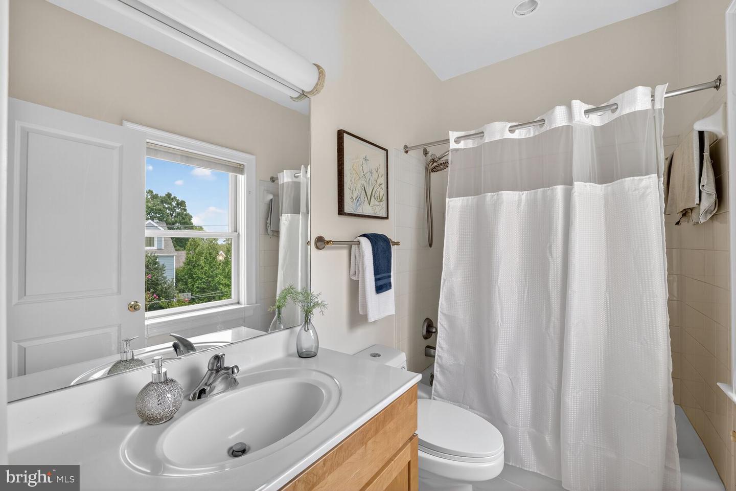 1829 47TH PL NW, WASHINGTON, District Of Columbia 20007, 6 Bedrooms Bedrooms, ,5 BathroomsBathrooms,Residential,For sale,1829 47TH PL NW,DCDC2223880 MLS # DCDC2223880