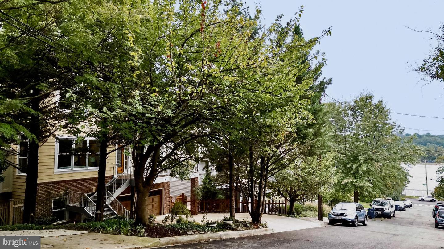 1829 47TH PL NW, WASHINGTON, District Of Columbia 20007, 6 Bedrooms Bedrooms, ,5 BathroomsBathrooms,Residential,For sale,1829 47TH PL NW,DCDC2223880 MLS # DCDC2223880
