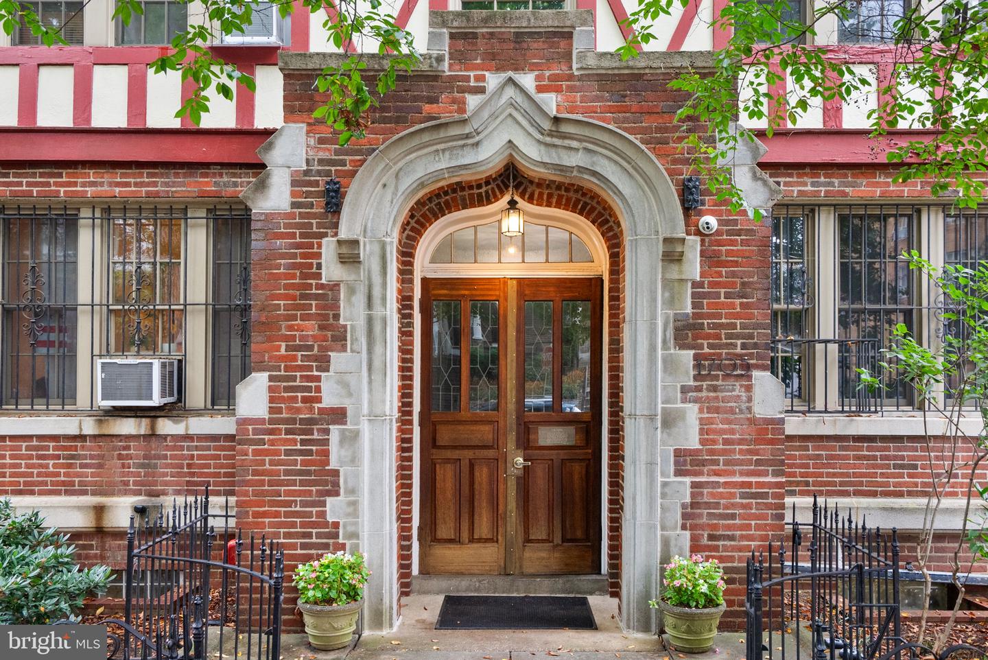 1705 LANIER PL NW #204, WASHINGTON, District Of Columbia 20009, 1 Bedroom Bedrooms, ,1 BathroomBathrooms,Residential,For sale,1705 LANIER PL NW #204,DCDC2223630 MLS # DCDC2223630 1705 LANIER PL NW #204, WASHINGTON, District Of Columbia 20009, 1 Bedroom Bedrooms, ,1 BathroomBathrooms,Residential,For sale,1705 LANIER PL NW #204,DCDC2223630 MLS # DCDC2223630