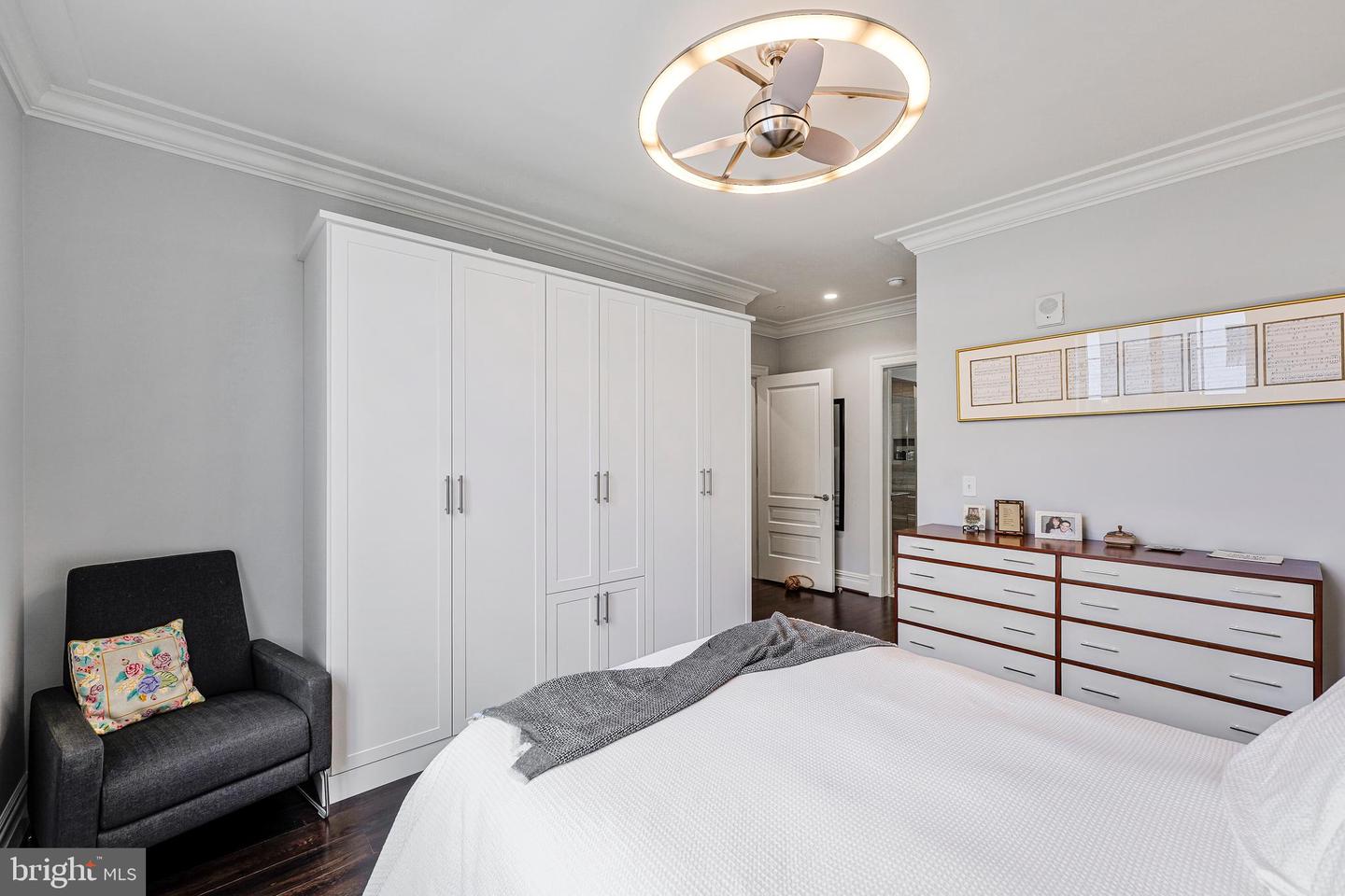 6900 FLEETWOOD RD #708, MCLEAN, Virginia 22101, 2 Bedrooms Bedrooms, ,2 BathroomsBathrooms,Residential,For sale,6900 FLEETWOOD RD #708,VAFX2268686 MLS # VAFX2268686