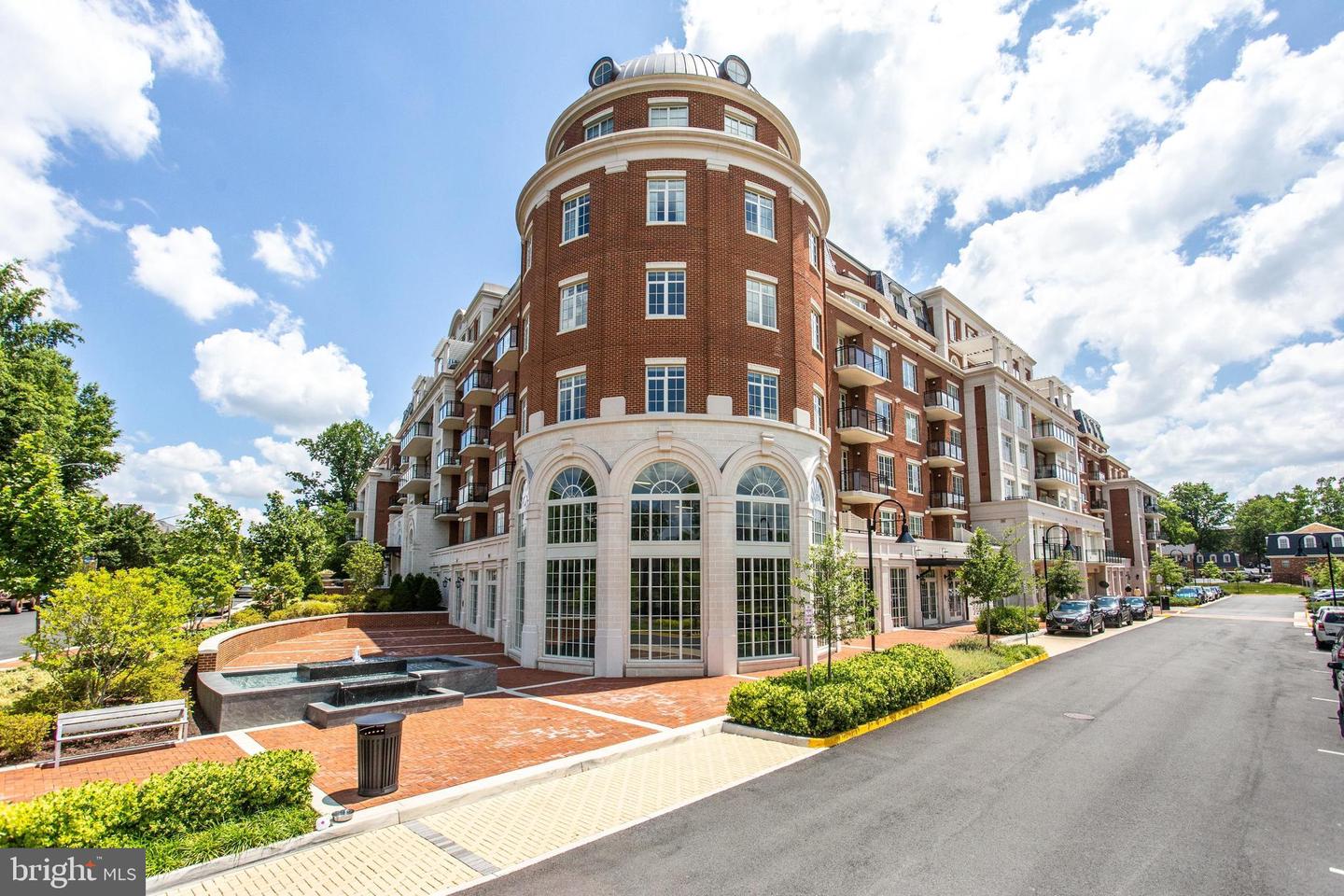 6900 FLEETWOOD RD #708, MCLEAN, Virginia 22101, 2 Bedrooms Bedrooms, ,2 BathroomsBathrooms,Residential,For sale,6900 FLEETWOOD RD #708,VAFX2268686 MLS # VAFX2268686