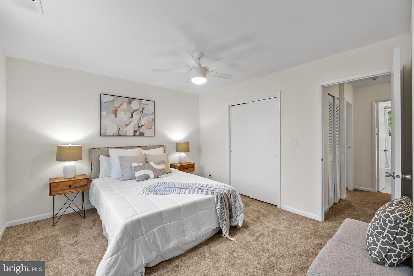 2715 S WALTER REED DR #B, ARLINGTON, Virginia 22206, 2 Bedrooms Bedrooms, ,1 BathroomBathrooms,Residential,For sale,2715 S WALTER REED DR #B,VAAR2064062 MLS # VAAR2064062