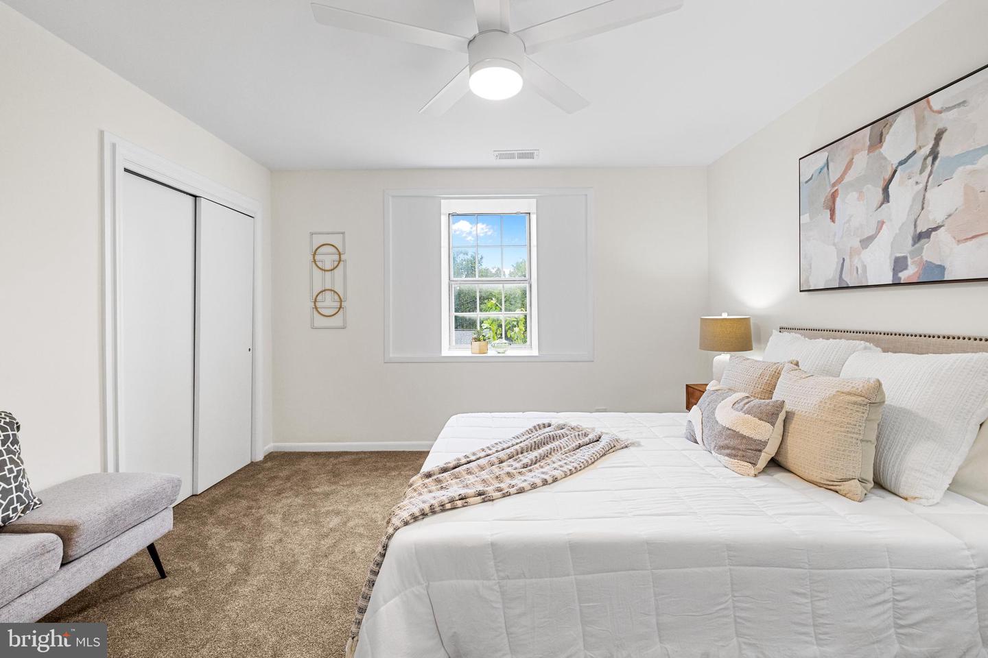 2715 S WALTER REED DR #B, ARLINGTON, Virginia 22206, 2 Bedrooms Bedrooms, ,1 BathroomBathrooms,Residential,For sale,2715 S WALTER REED DR #B,VAAR2064062 MLS # VAAR2064062