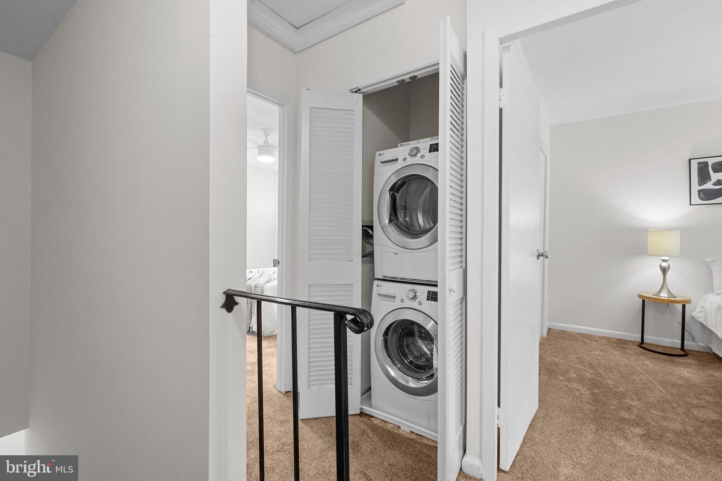 2715 S WALTER REED DR #B, ARLINGTON, Virginia 22206, 2 Bedrooms Bedrooms, ,1 BathroomBathrooms,Residential,For sale,2715 S WALTER REED DR #B,VAAR2064062 MLS # VAAR2064062