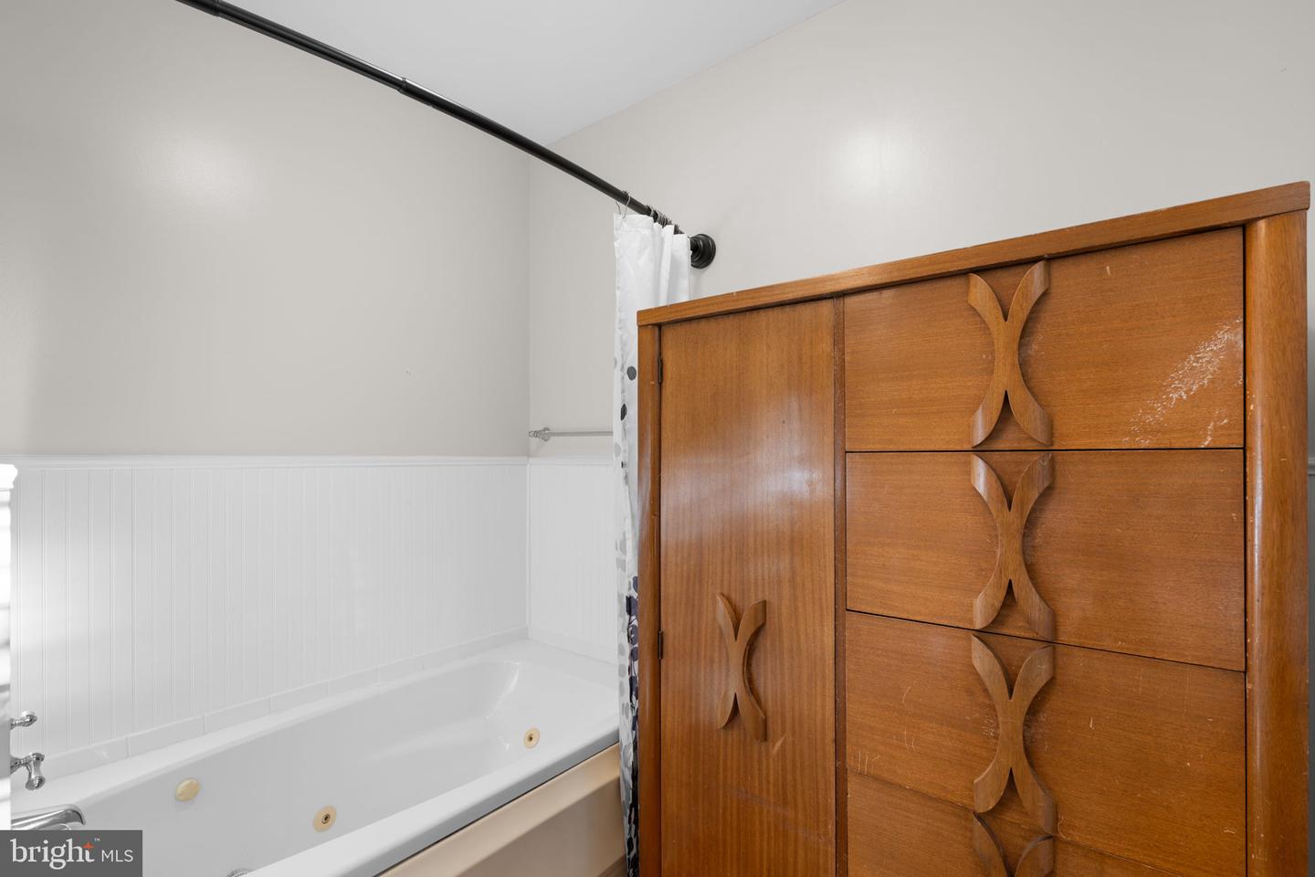 11735 NORTH SHORE DR, RESTON, Virginia 20190, 3 Bedrooms Bedrooms, ,3 BathroomsBathrooms,Residential,For sale,11735 NORTH SHORE DR,VAFX2268798 MLS # VAFX2268798