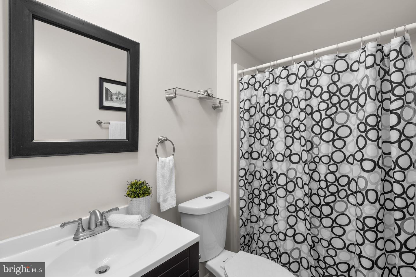 11735 NORTH SHORE DR, RESTON, Virginia 20190, 3 Bedrooms Bedrooms, ,3 BathroomsBathrooms,Residential,For sale,11735 NORTH SHORE DR,VAFX2268798 MLS # VAFX2268798