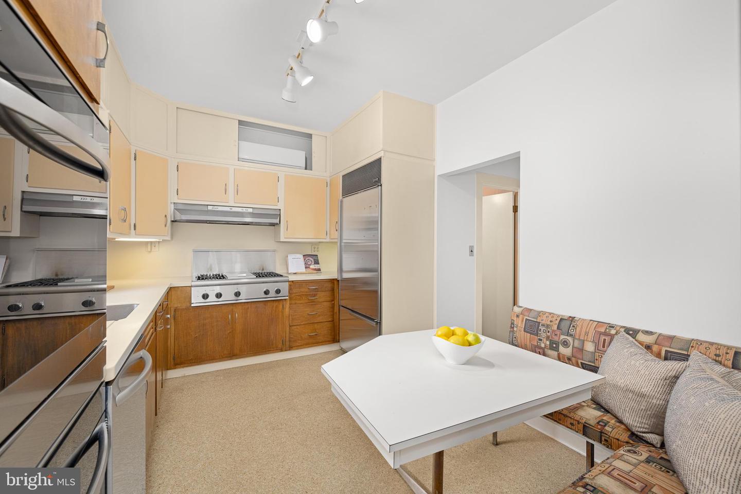 5410 NW 39TH ST NW, WASHINGTON, District Of Columbia 20015, 5 Bedrooms Bedrooms, ,4 BathroomsBathrooms,Residential,For sale,5410 NW 39TH ST NW,DCDC2223776 MLS # DCDC2223776