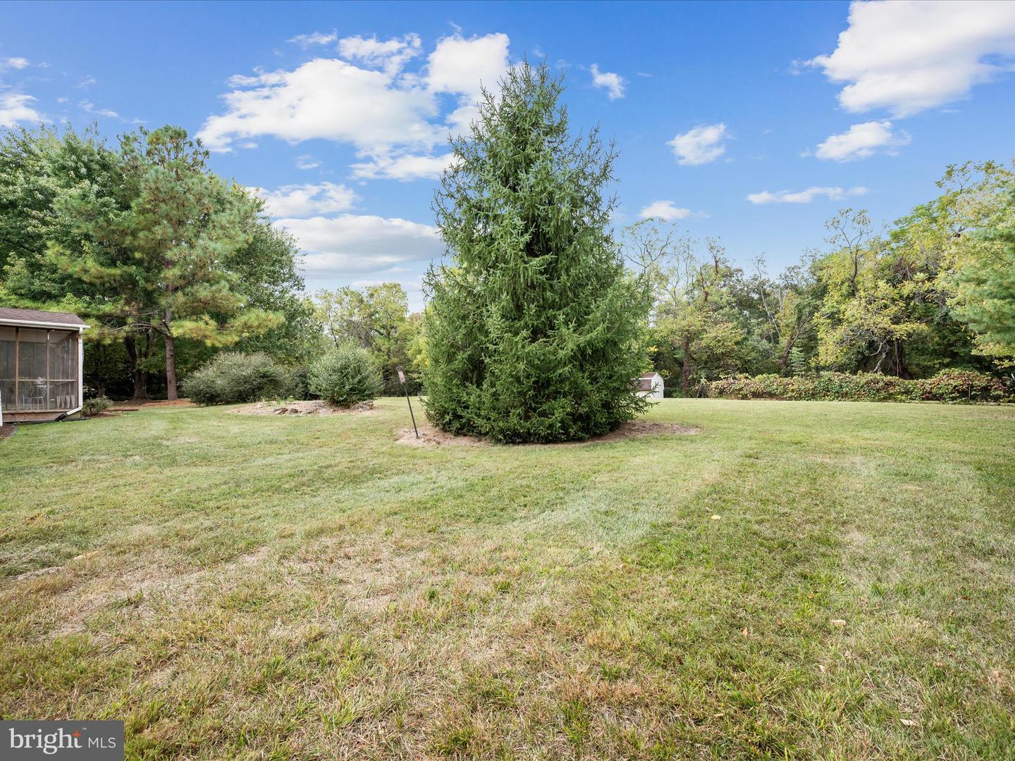 449 FAIRVIEW CIR, WOODSTOCK, Virginia 22664, 5 Bedrooms Bedrooms, 15 Rooms Rooms,3 BathroomsBathrooms,Residential,For sale,449 FAIRVIEW CIR,VASH2012610 MLS # VASH2012610
