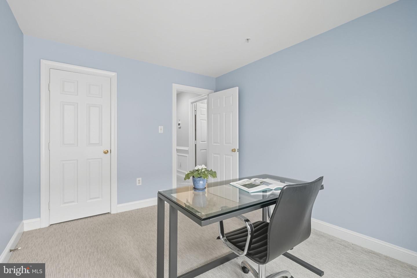 1044 N STAFFORD ST, ARLINGTON, Virginia 22201, 4 Bedrooms Bedrooms, ,3 BathroomsBathrooms,Residential,For sale,1044 N STAFFORD ST,VAAR2064090 MLS # VAAR2064090