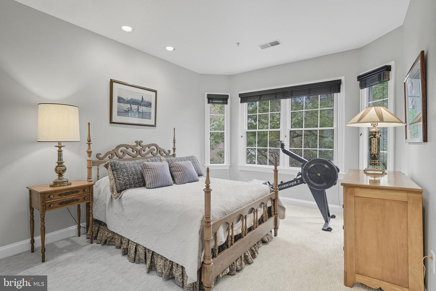 1044 N STAFFORD ST, ARLINGTON, Virginia 22201, 4 Bedrooms Bedrooms, ,3 BathroomsBathrooms,Residential,For sale,1044 N STAFFORD ST,VAAR2064090 MLS # VAAR2064090