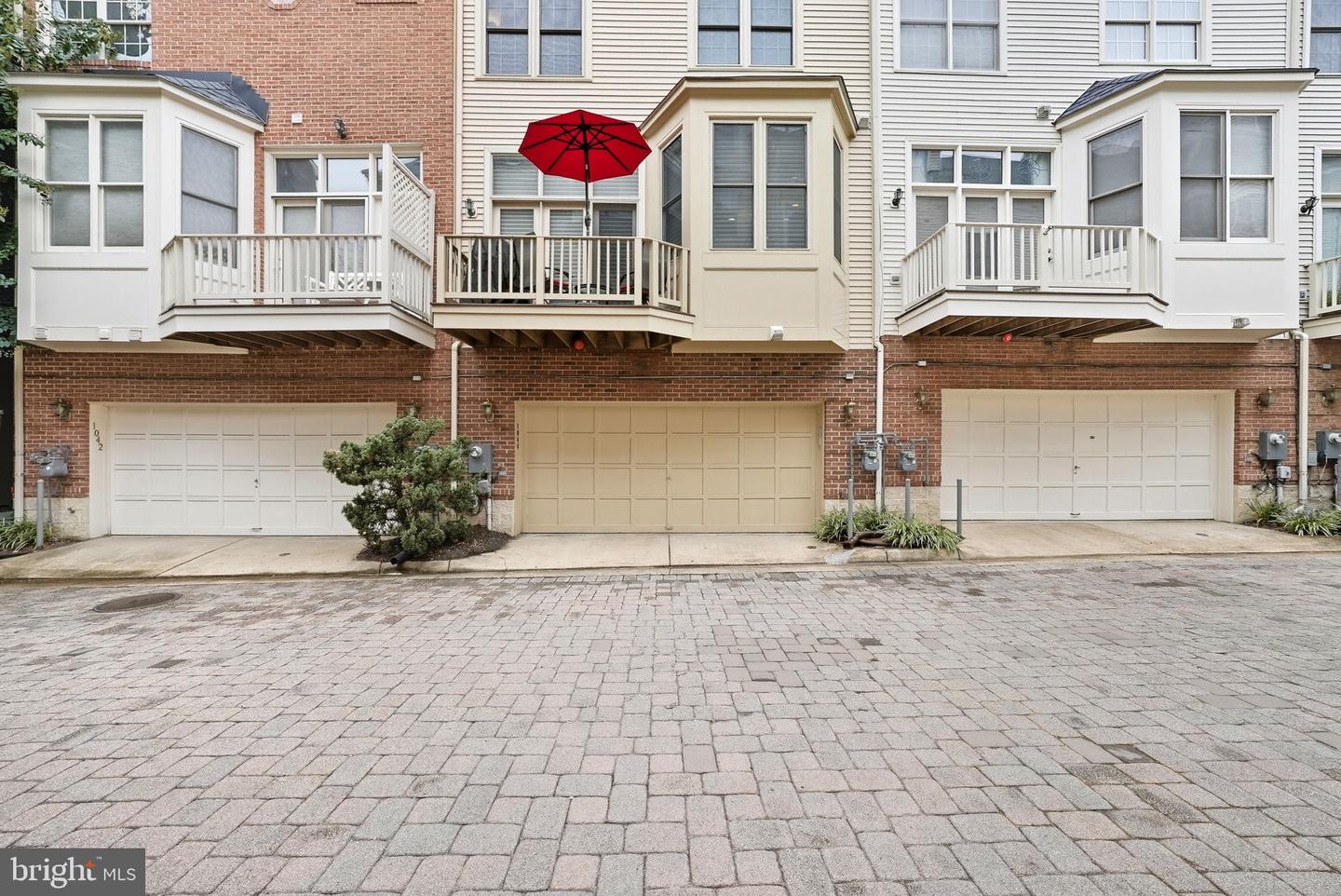 1044 N STAFFORD ST, ARLINGTON, Virginia 22201, 4 Bedrooms Bedrooms, ,3 BathroomsBathrooms,Residential,For sale,1044 N STAFFORD ST,VAAR2064090 MLS # VAAR2064090