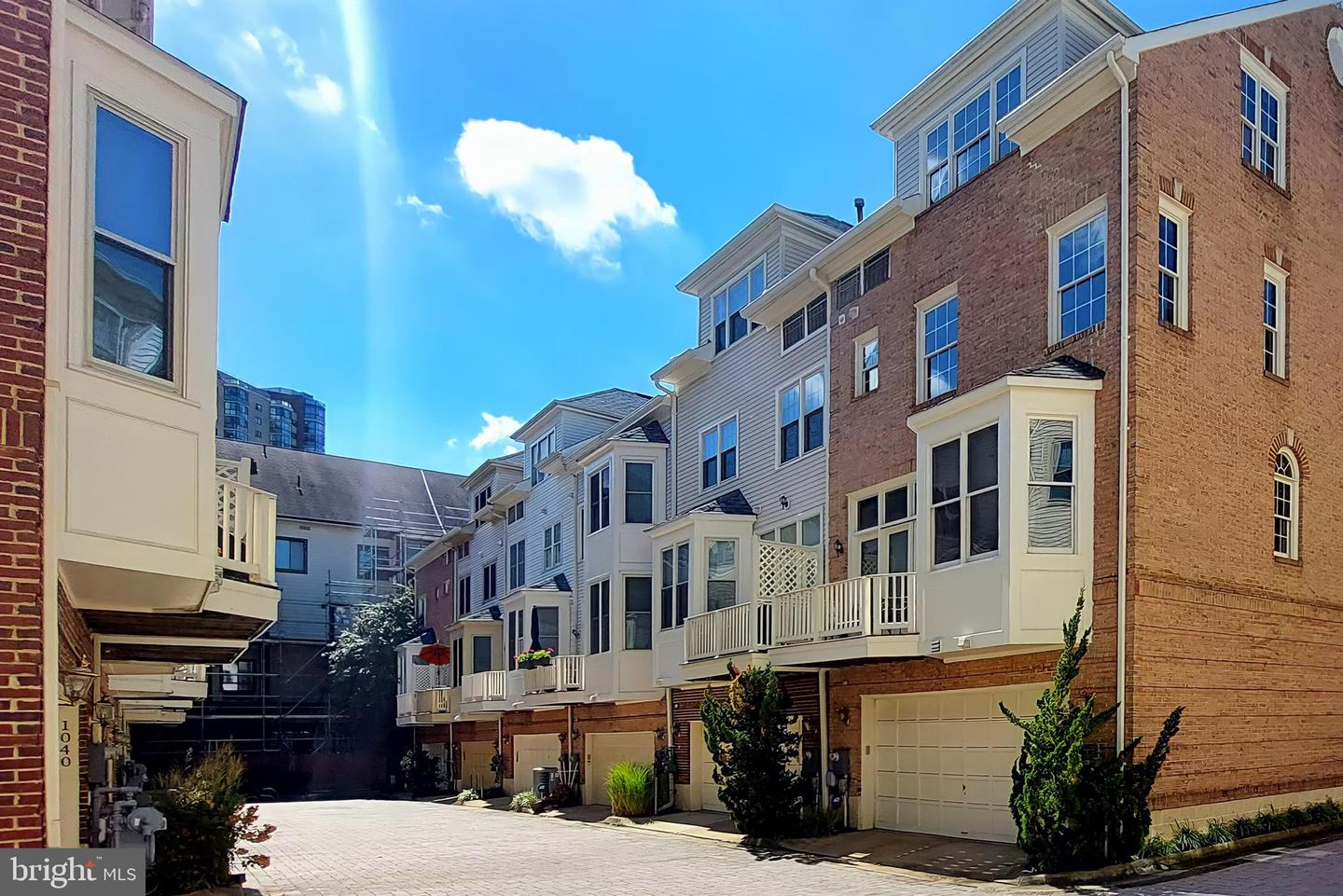 1044 N STAFFORD ST, ARLINGTON, Virginia 22201, 4 Bedrooms Bedrooms, ,3 BathroomsBathrooms,Residential,For sale,1044 N STAFFORD ST,VAAR2064090 MLS # VAAR2064090