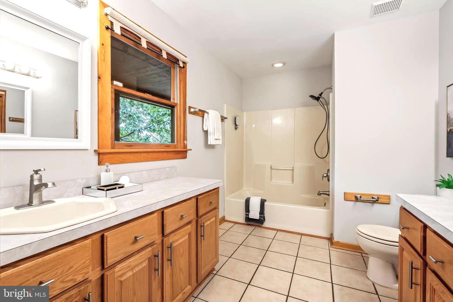 2906 RODGERS TER, HAYMARKET, Virginia 20169, 3 Bedrooms Bedrooms, ,3 BathroomsBathrooms,Residential,For sale,2906 RODGERS TER,VAPW2104622 MLS # VAPW2104622
