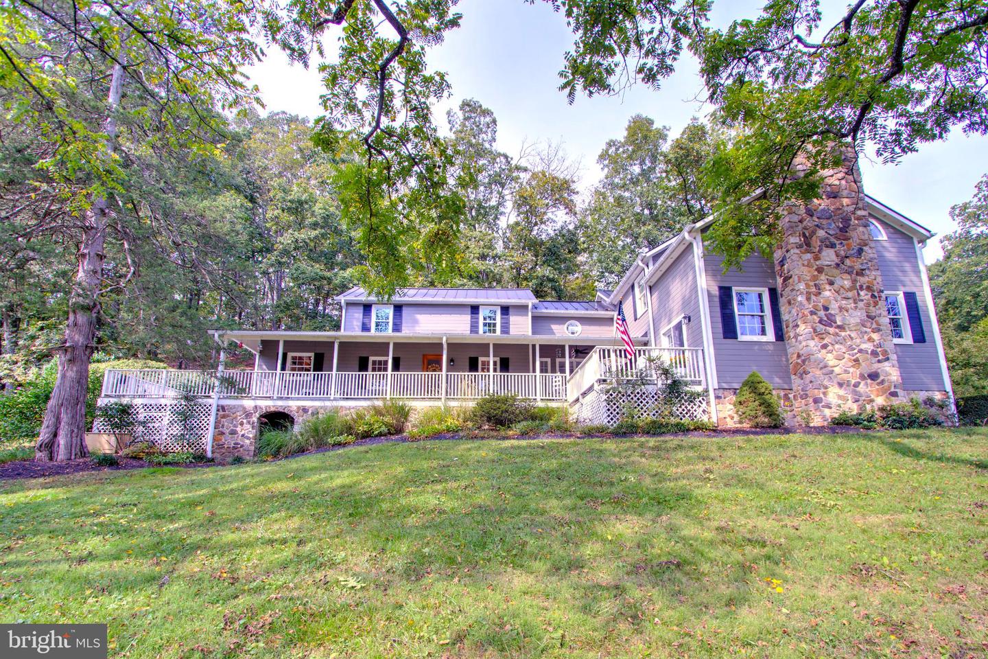 21539 OATLANDS RD, ALDIE, Virginia 20105, 4 Bedrooms Bedrooms, 7 Rooms Rooms,3 BathroomsBathrooms,Residential,For sale,21539 OATLANDS RD,VALO2107480 MLS # VALO2107480