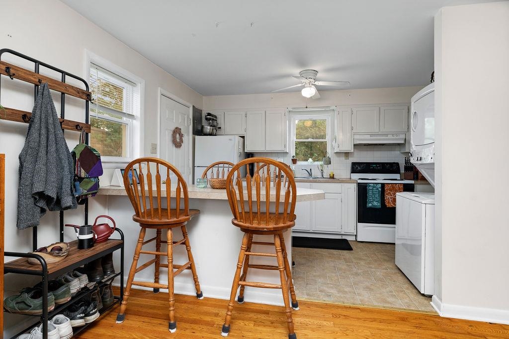 331 THOMPSON ST, STAUNTON, Virginia 24401, 2 Bedrooms Bedrooms, ,1 BathroomBathrooms,Residential,331 THOMPSON ST,669507 MLS # 669507