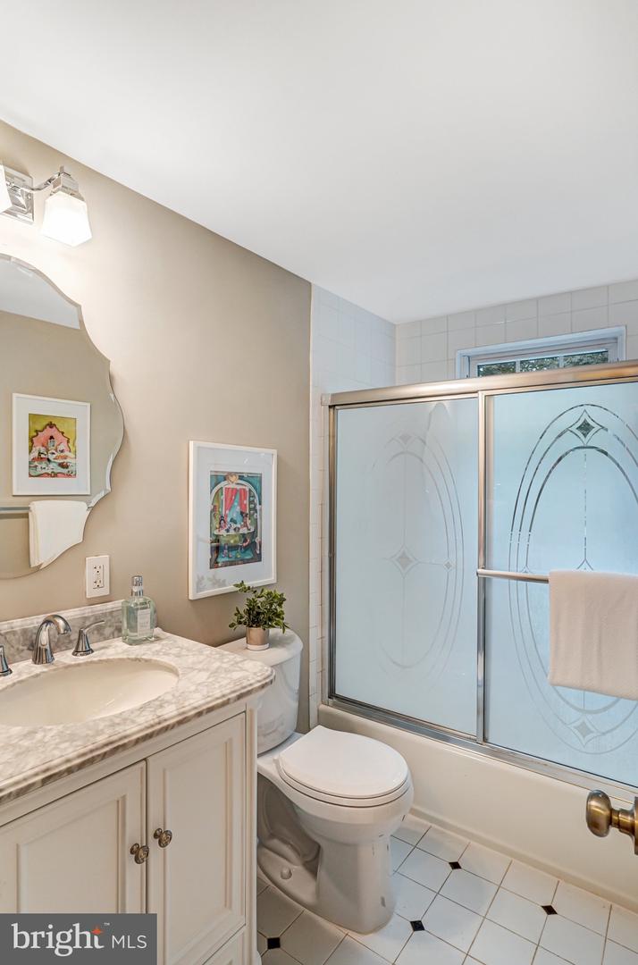 107 W CAMERON RD, FALLS CHURCH, Virginia 22046, 4 Bedrooms Bedrooms, 9 Rooms Rooms,2 BathroomsBathrooms,Residential,For sale,107 W CAMERON RD,VAFA2003300 MLS # VAFA2003300