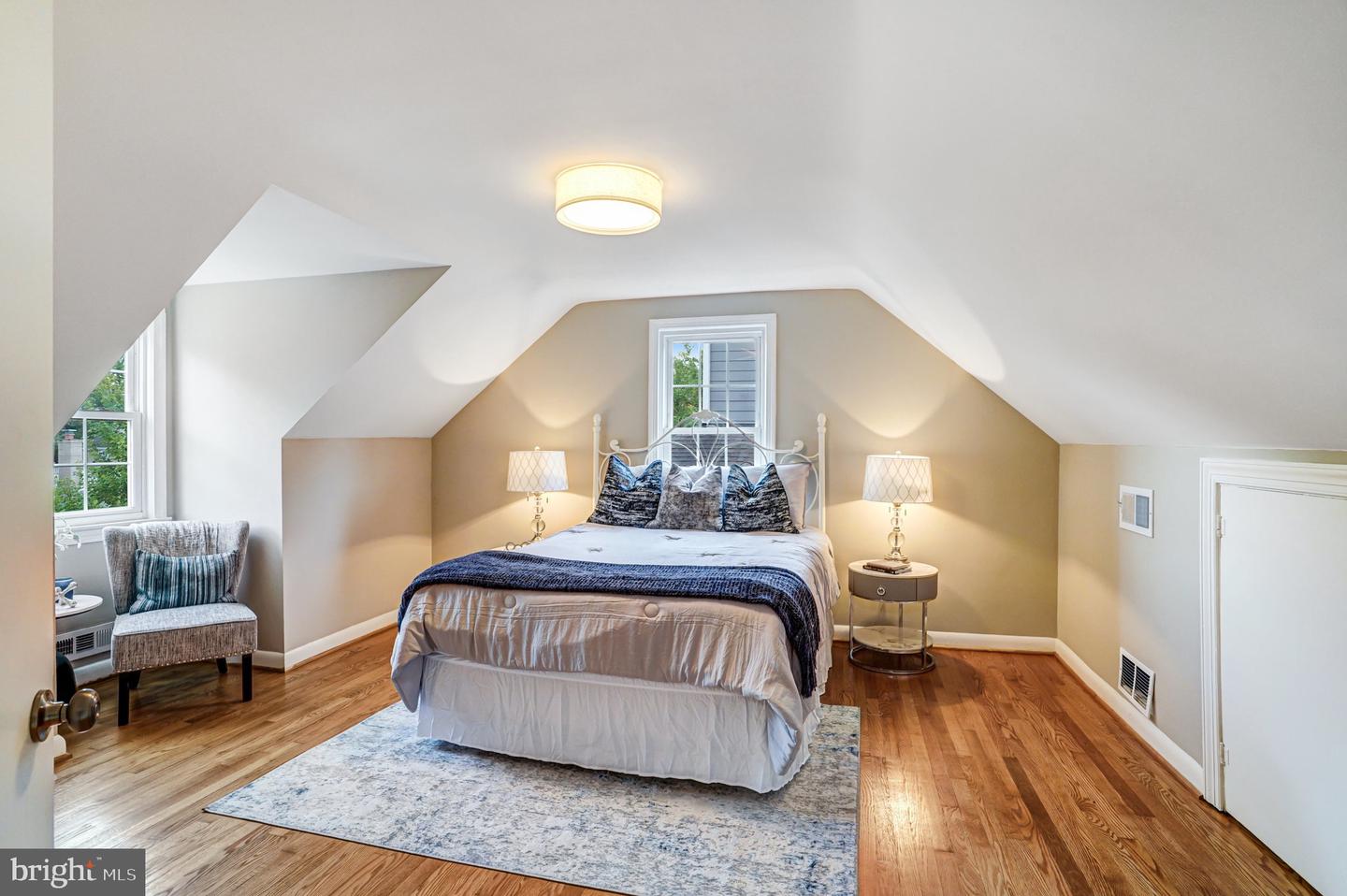107 W CAMERON RD, FALLS CHURCH, Virginia 22046, 4 Bedrooms Bedrooms, 9 Rooms Rooms,2 BathroomsBathrooms,Residential,For sale,107 W CAMERON RD,VAFA2003300 MLS # VAFA2003300