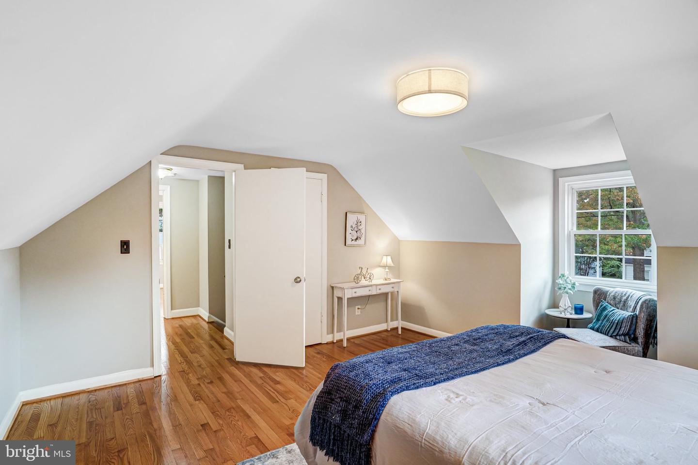 107 W CAMERON RD, FALLS CHURCH, Virginia 22046, 4 Bedrooms Bedrooms, 9 Rooms Rooms,2 BathroomsBathrooms,Residential,For sale,107 W CAMERON RD,VAFA2003300 MLS # VAFA2003300
