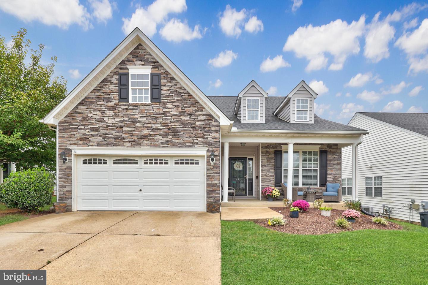 11917 LEGACY WOODS DR, FREDERICKSBURG, Virginia 22407, 5 Bedrooms Bedrooms, ,3 BathroomsBathrooms,Residential,For sale,11917 LEGACY WOODS DR,VASP2036452 MLS # VASP2036452