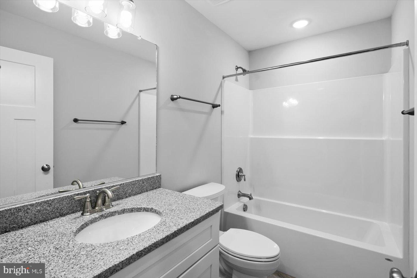 122 WASHINGTON ST, LOCUST GROVE, Virginia 22508, 5 Bedrooms Bedrooms, 17 Rooms Rooms,2 BathroomsBathrooms,Residential,For sale,122 WASHINGTON ST,VAOR2012380 MLS # VAOR2012380