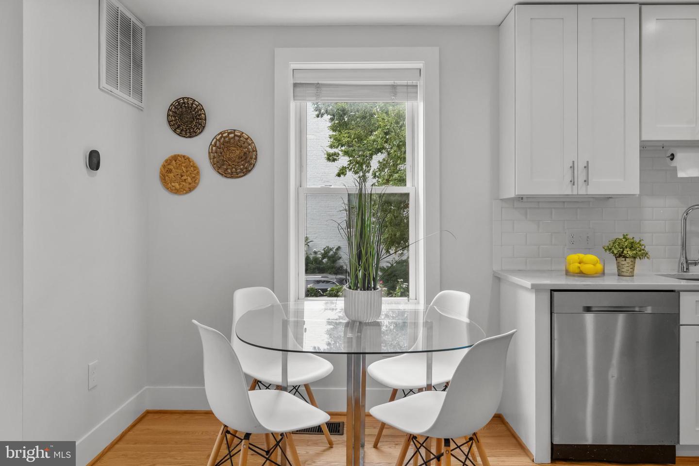 1627 HOLBROOK ST NE #2, WASHINGTON, District Of Columbia 20002, 2 Bedrooms Bedrooms, ,2 BathroomsBathrooms,Residential,For sale,1627 HOLBROOK ST NE #2,DCDC2223996 MLS # DCDC2223996