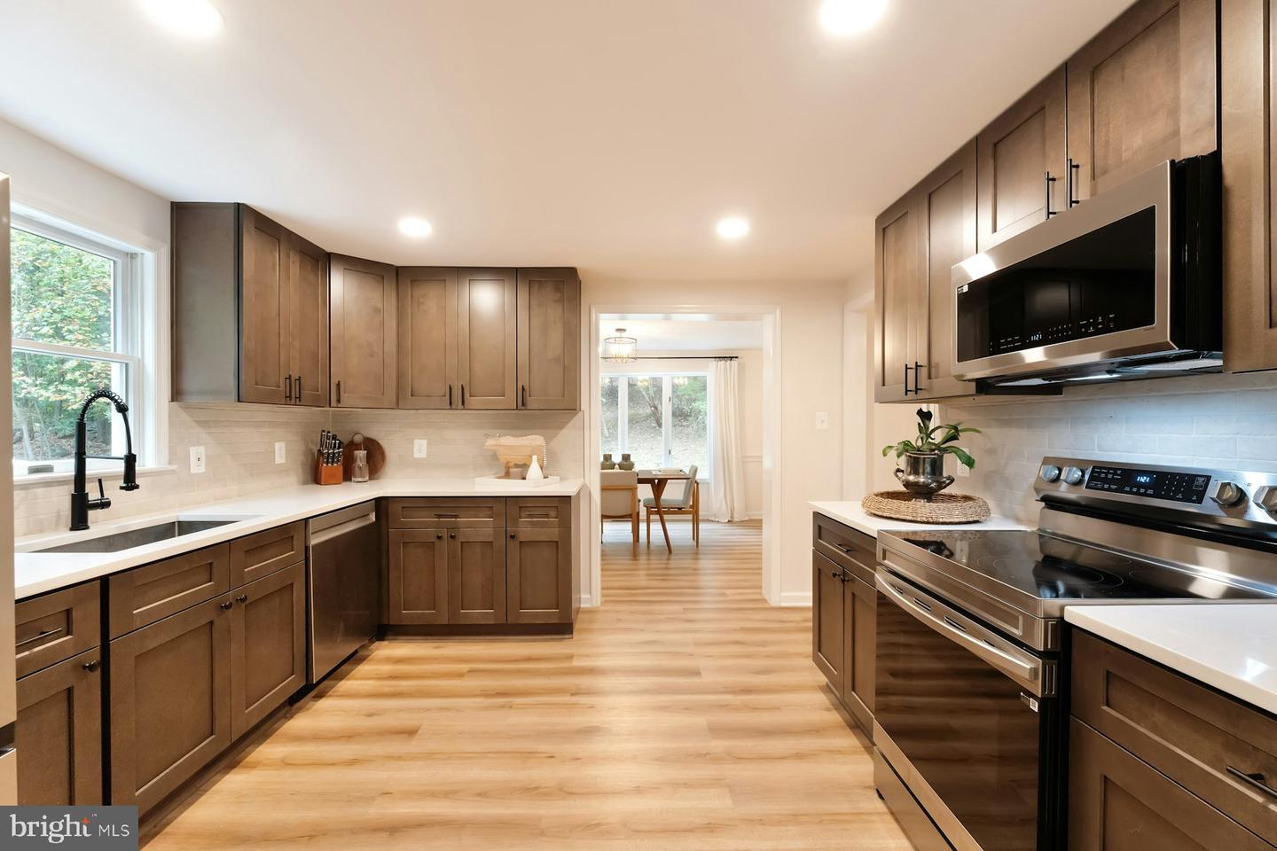 37740 LONG LN, LOVETTSVILLE, Virginia 20180, 4 Bedrooms Bedrooms, ,3 BathroomsBathrooms,Residential,For sale,37740 LONG LN,VALO2107512 MLS # VALO2107512