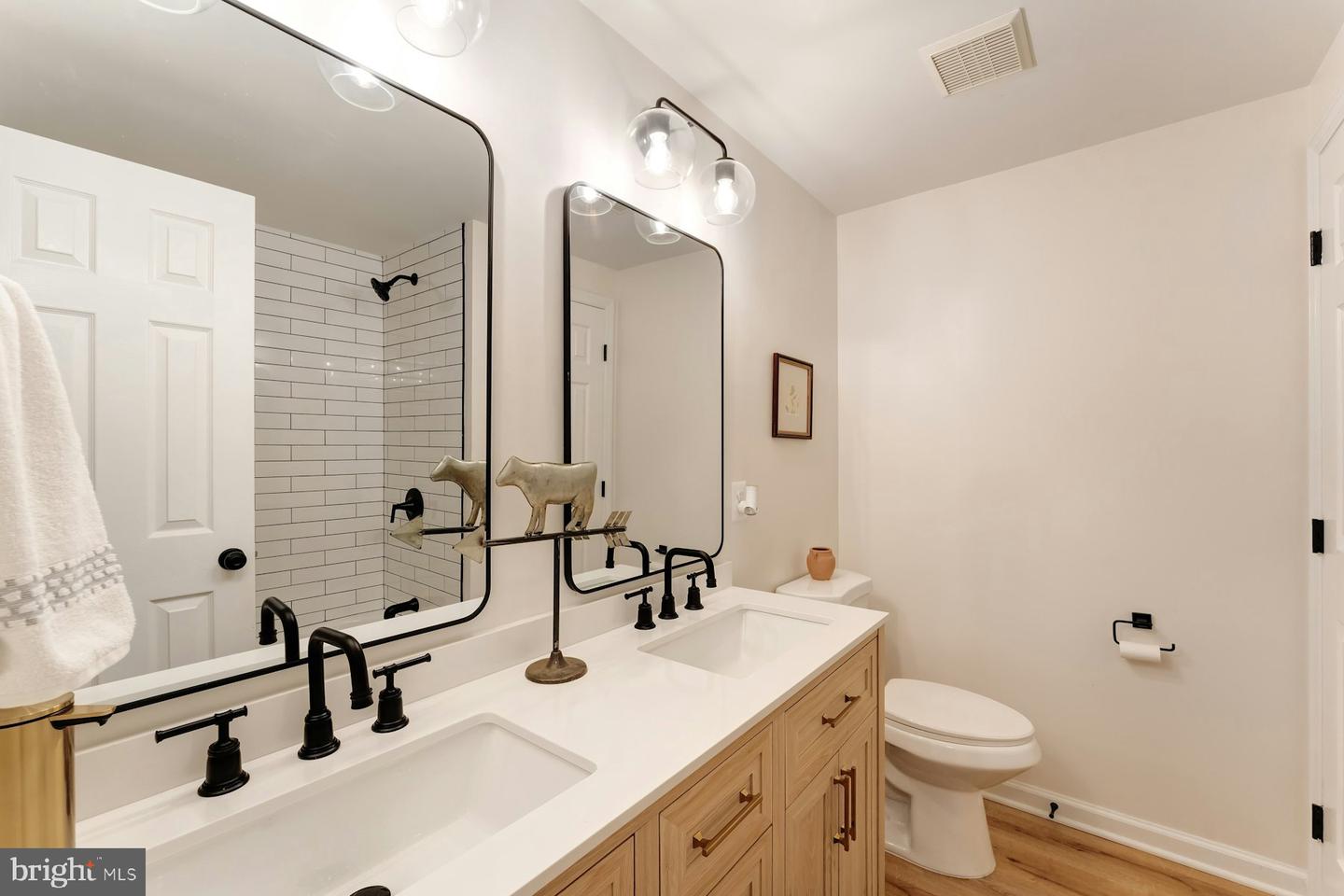 37740 LONG LN, LOVETTSVILLE, Virginia 20180, 4 Bedrooms Bedrooms, ,3 BathroomsBathrooms,Residential,For sale,37740 LONG LN,VALO2107512 MLS # VALO2107512