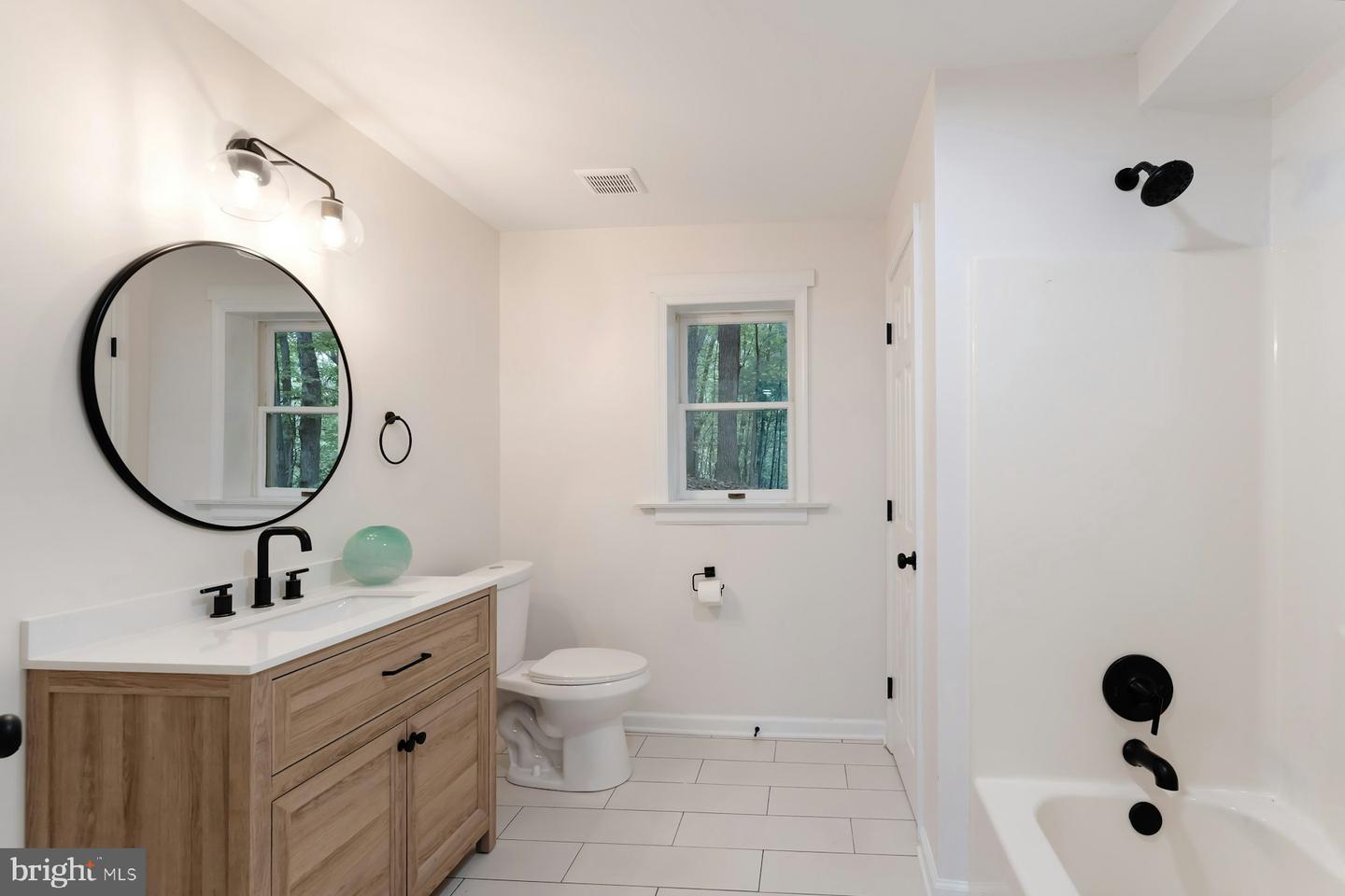 37740 LONG LN, LOVETTSVILLE, Virginia 20180, 4 Bedrooms Bedrooms, ,3 BathroomsBathrooms,Residential,For sale,37740 LONG LN,VALO2107512 MLS # VALO2107512