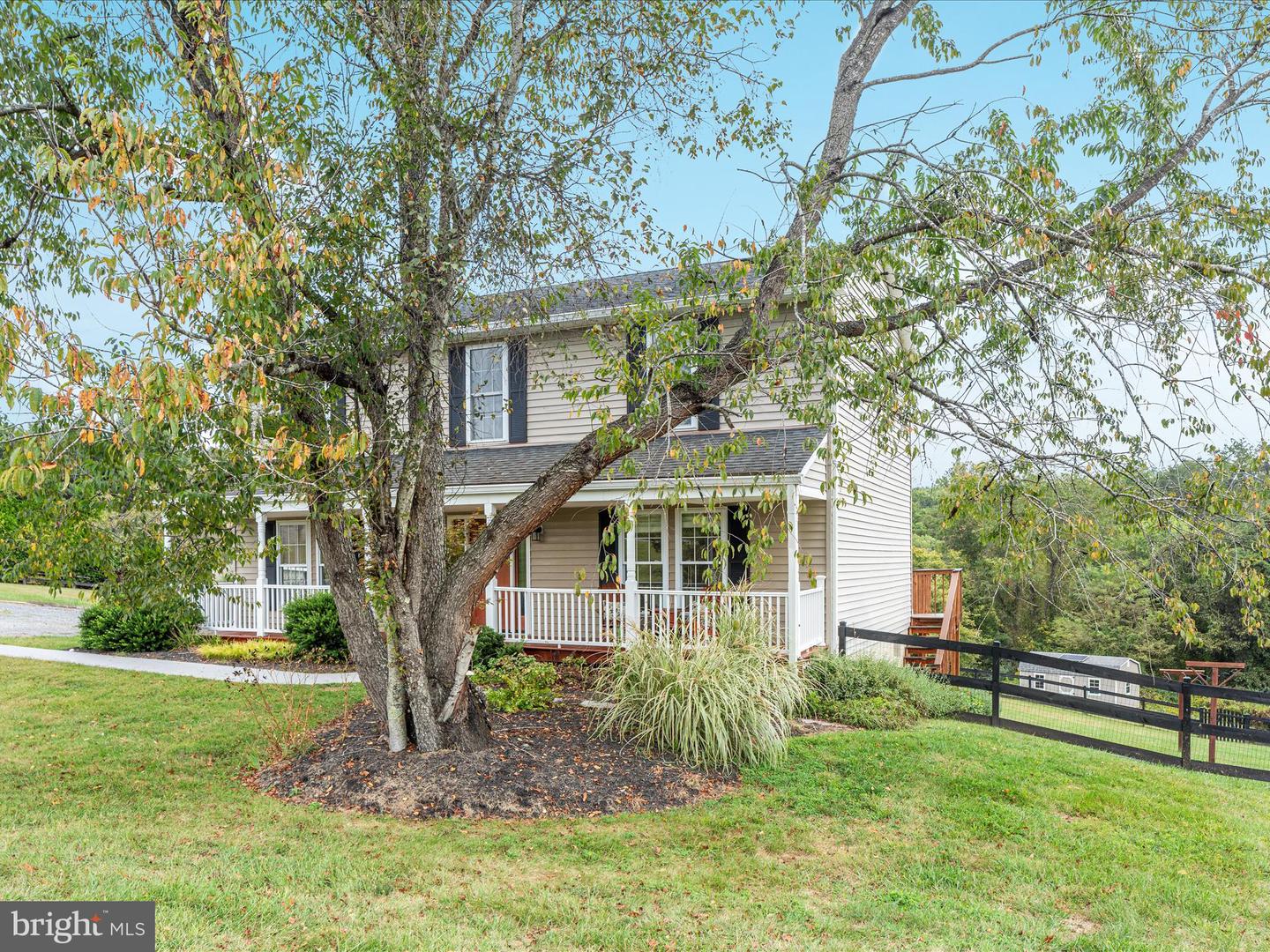 37770 SNICKERSVILLE TPKE, PURCELLVILLE, Virginia 20132, 4 Bedrooms Bedrooms, ,2 BathroomsBathrooms,Residential,For sale,37770 SNICKERSVILLE TPKE,VALO2107546 MLS # VALO2107546