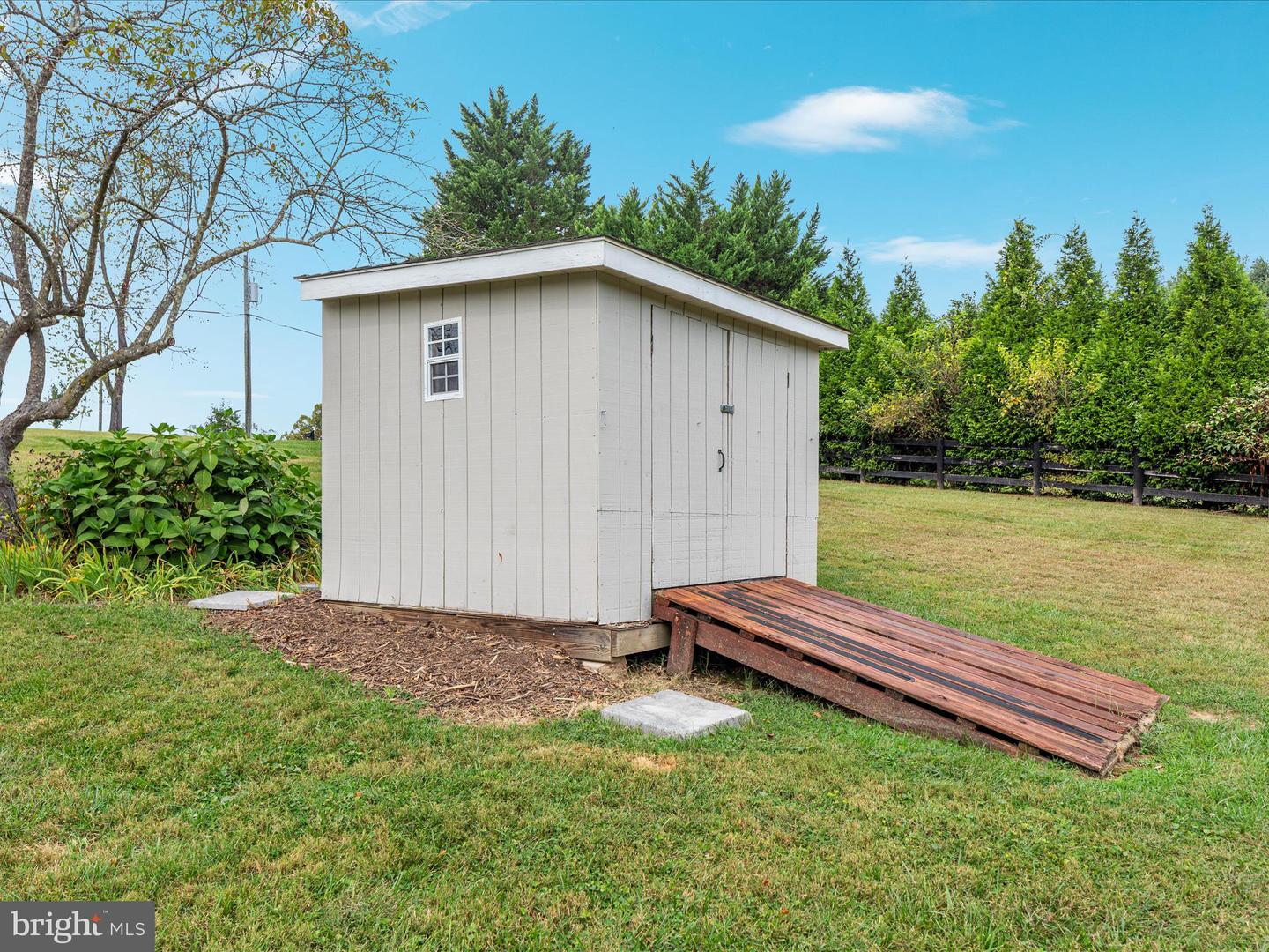 37770 SNICKERSVILLE TPKE, PURCELLVILLE, Virginia 20132, 4 Bedrooms Bedrooms, ,2 BathroomsBathrooms,Residential,For sale,37770 SNICKERSVILLE TPKE,VALO2107546 MLS # VALO2107546