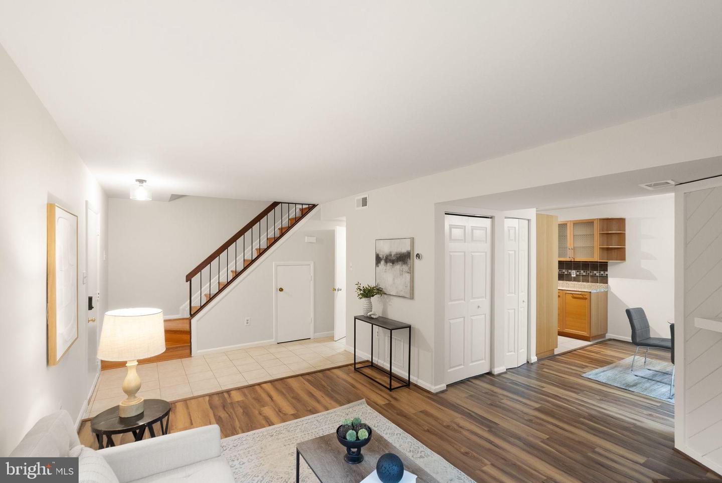 10679 SPRING OAK CT, BURKE, Virginia 22015, 3 Bedrooms Bedrooms, 5 Rooms Rooms,1 BathroomBathrooms,Residential,For sale,10679 SPRING OAK CT,VAFX2269084 MLS # VAFX2269084