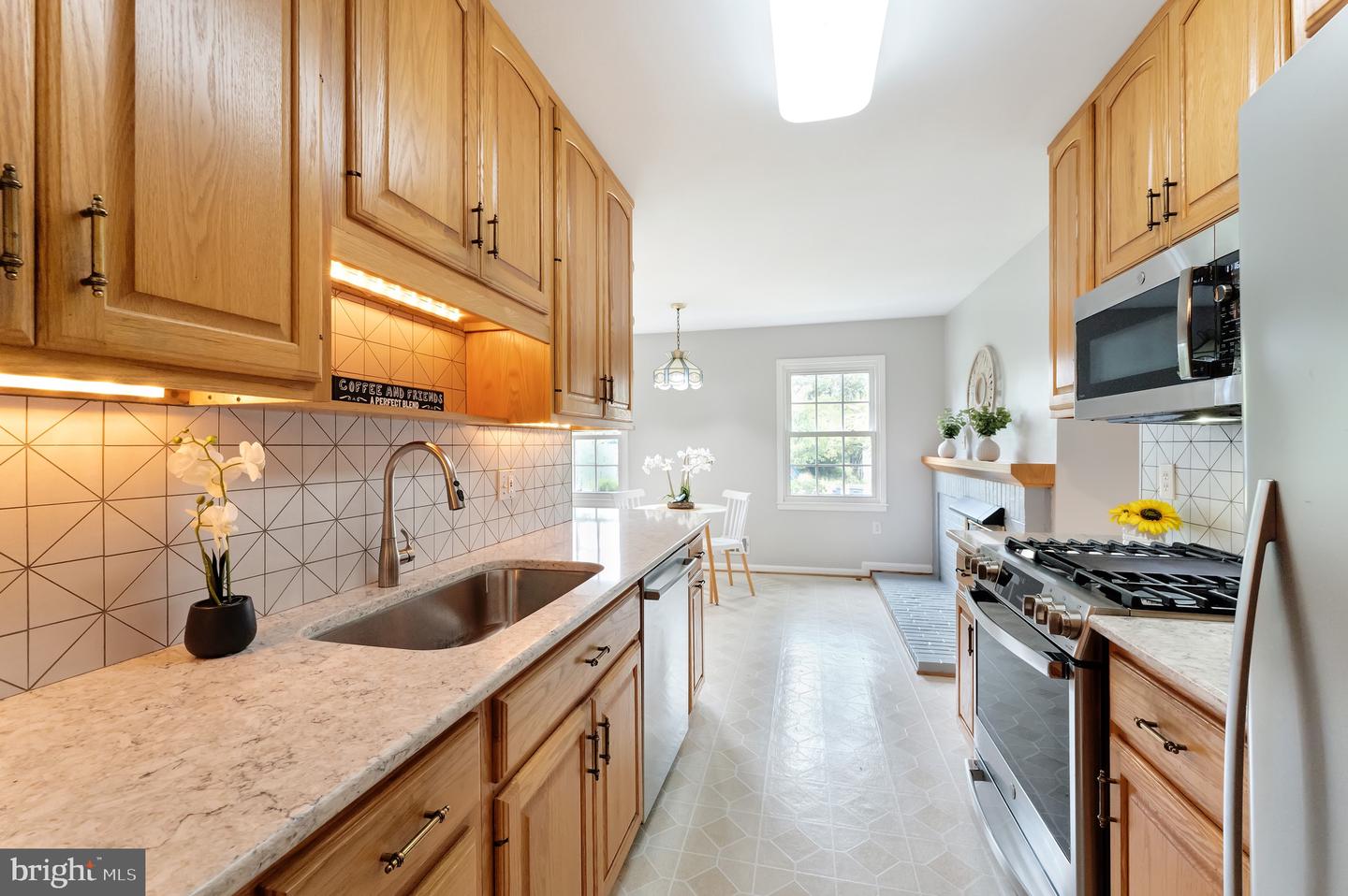 8611 CANTERBURY DR, ANNANDALE, Virginia 22003, 5 Bedrooms Bedrooms, ,3 BathroomsBathrooms,Residential,For sale,8611 CANTERBURY DR,VAFX2269112 MLS # VAFX2269112