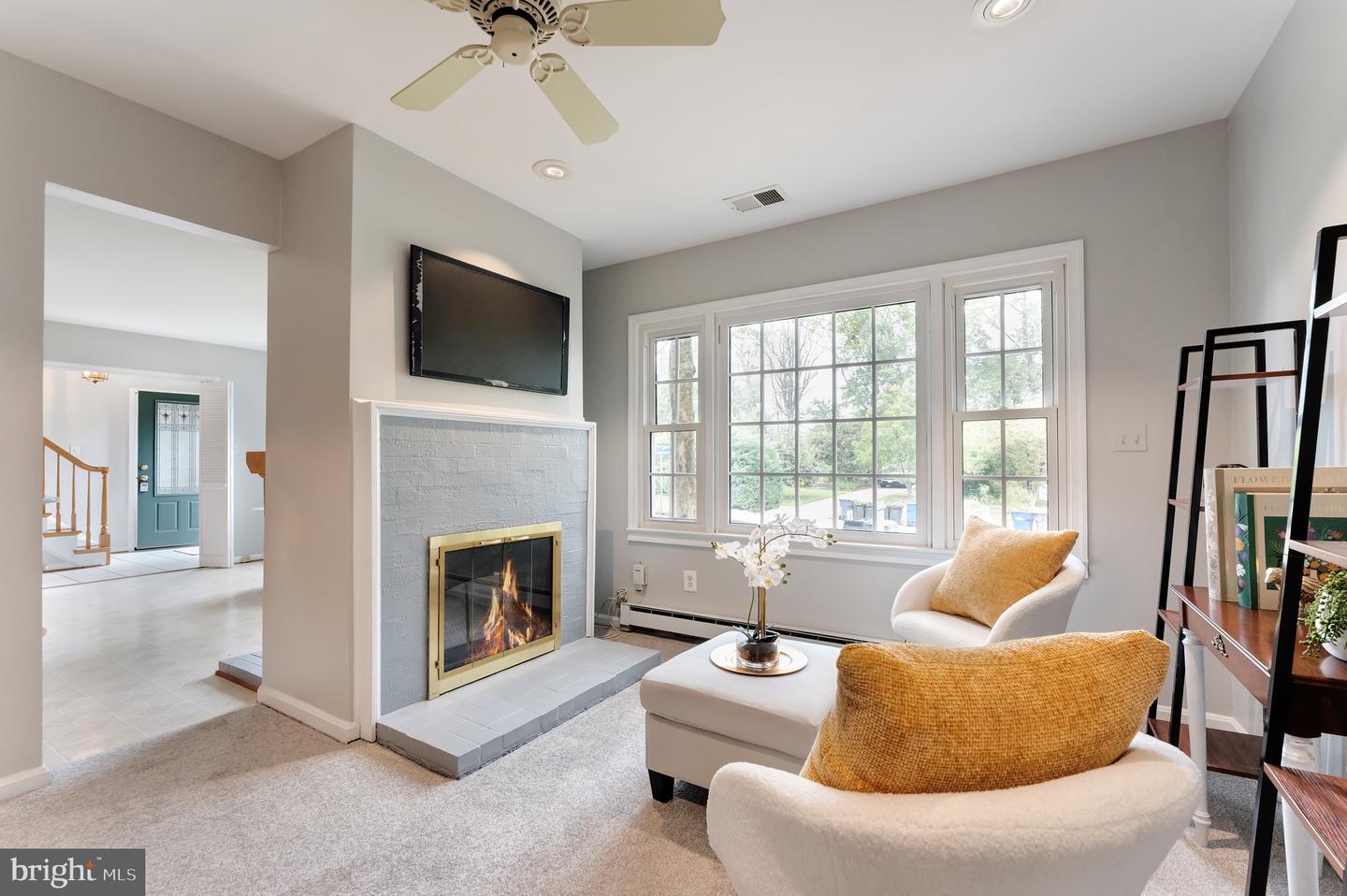 8611 CANTERBURY DR, ANNANDALE, Virginia 22003, 5 Bedrooms Bedrooms, ,3 BathroomsBathrooms,Residential,For sale,8611 CANTERBURY DR,VAFX2269112 MLS # VAFX2269112