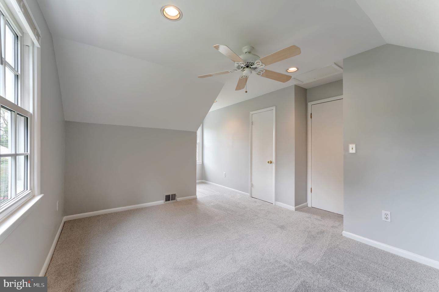 8611 CANTERBURY DR, ANNANDALE, Virginia 22003, 5 Bedrooms Bedrooms, ,3 BathroomsBathrooms,Residential,For sale,8611 CANTERBURY DR,VAFX2269112 MLS # VAFX2269112