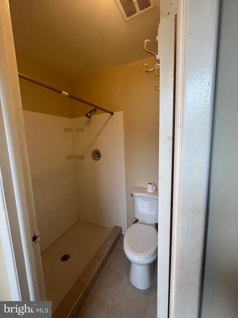 14733 HACKWOOD ST, WOODBRIDGE, Virginia 22191, 3 Bedrooms Bedrooms, ,2 BathroomsBathrooms,Residential,For sale,14733 HACKWOOD ST,VAPW2104700 MLS # VAPW2104700