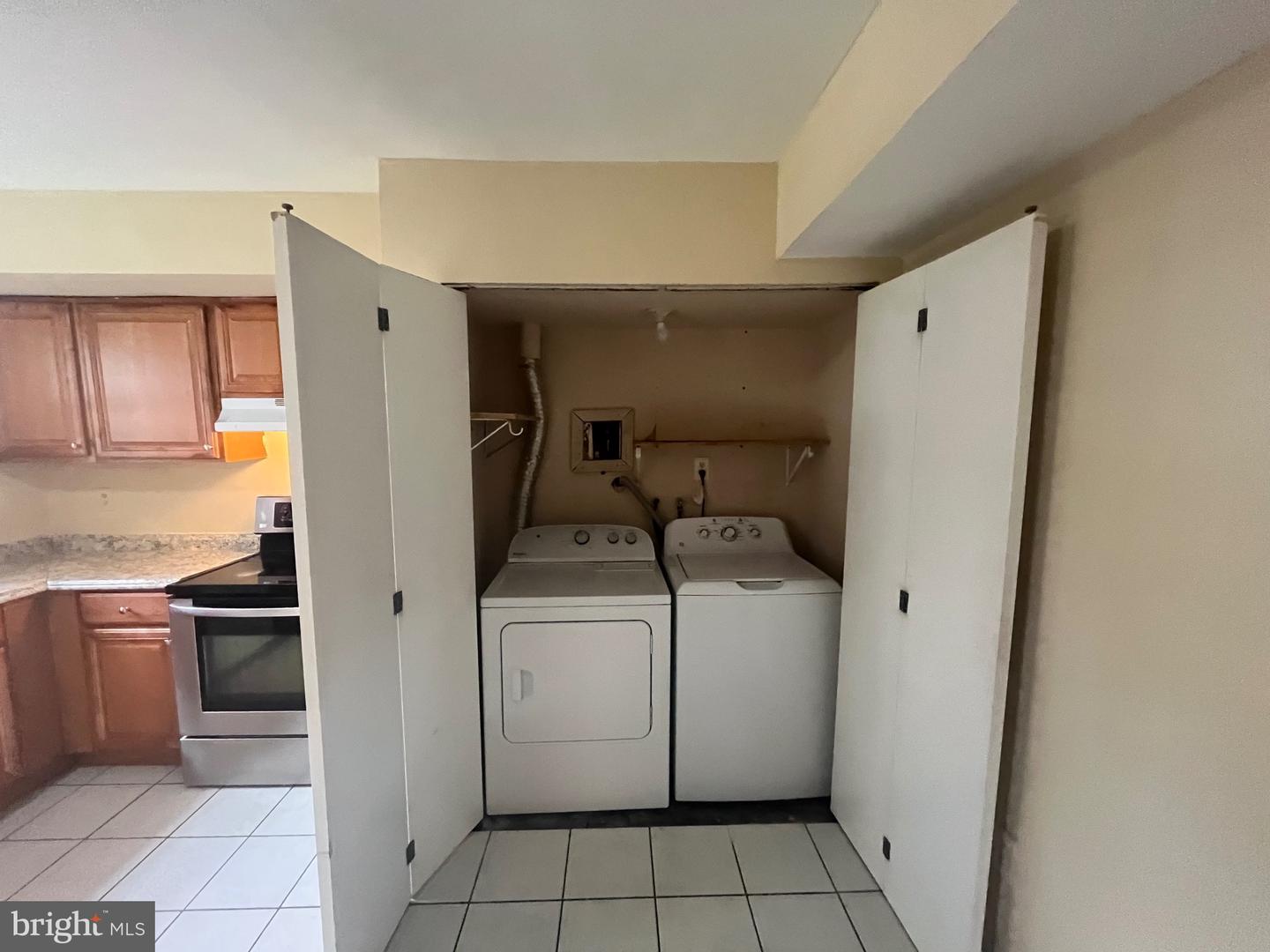 14733 HACKWOOD ST, WOODBRIDGE, Virginia 22191, 3 Bedrooms Bedrooms, ,2 BathroomsBathrooms,Residential,For sale,14733 HACKWOOD ST,VAPW2104700 MLS # VAPW2104700