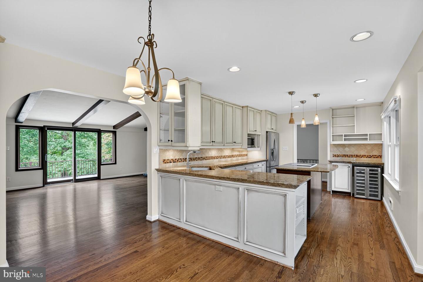 1305 GATEWOOD DR, ALEXANDRIA, Virginia 22307, 3 Bedrooms Bedrooms, ,3 BathroomsBathrooms,Residential,For sale,1305 GATEWOOD DR,VAFX2269238 MLS # VAFX2269238