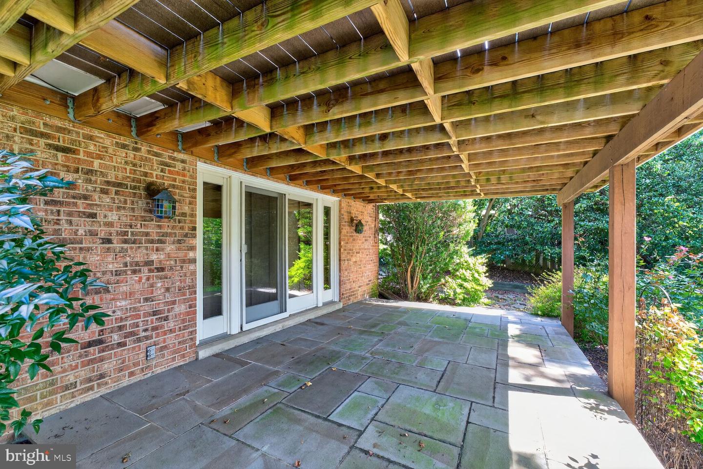 1305 GATEWOOD DR, ALEXANDRIA, Virginia 22307, 3 Bedrooms Bedrooms, ,3 BathroomsBathrooms,Residential,For sale,1305 GATEWOOD DR,VAFX2269238 MLS # VAFX2269238