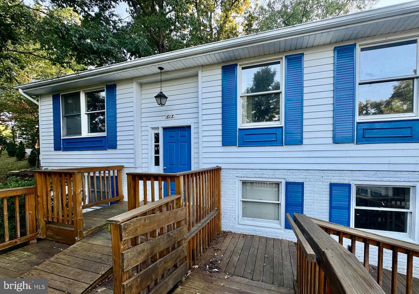 615 ROCKBRIDGE DR SE, LEESBURG, Virginia 20175, 5 Bedrooms Bedrooms, ,2 BathroomsBathrooms,Residential,For sale,615 ROCKBRIDGE DR SE,VALO2107612 MLS # VALO2107612