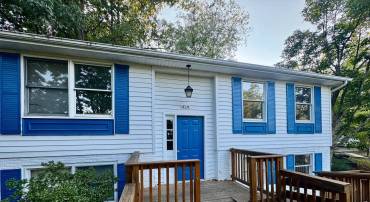 615 ROCKBRIDGE DR SE, LEESBURG, Virginia 20175, 5 Bedrooms Bedrooms, ,2 BathroomsBathrooms,Residential,For sale,615 ROCKBRIDGE DR SE,VALO2107612 MLS # VALO2107612