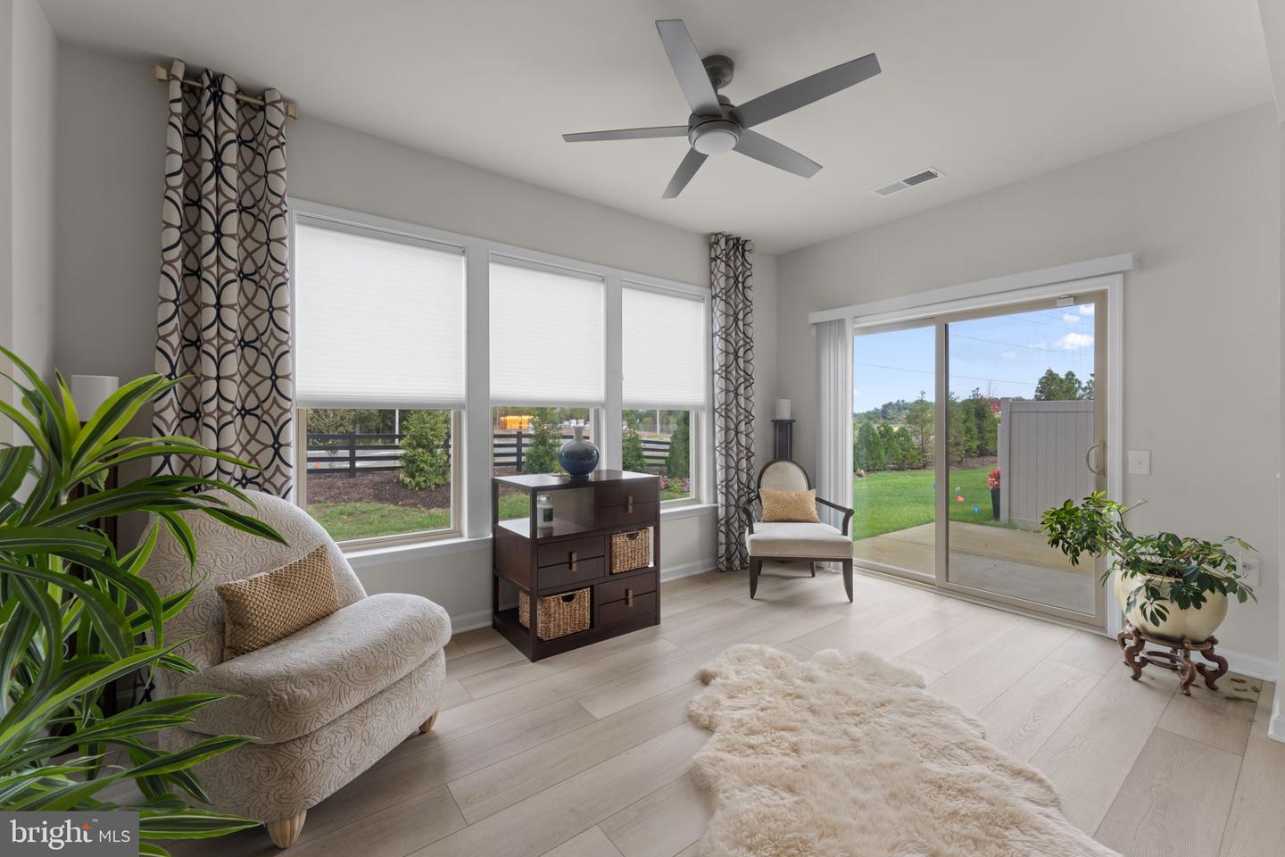 6411 TULIP TER, HAYMARKET, Virginia 20169, 3 Bedrooms Bedrooms, ,3 BathroomsBathrooms,Residential,For sale,6411 TULIP TER,VAPW2104738 MLS # VAPW2104738