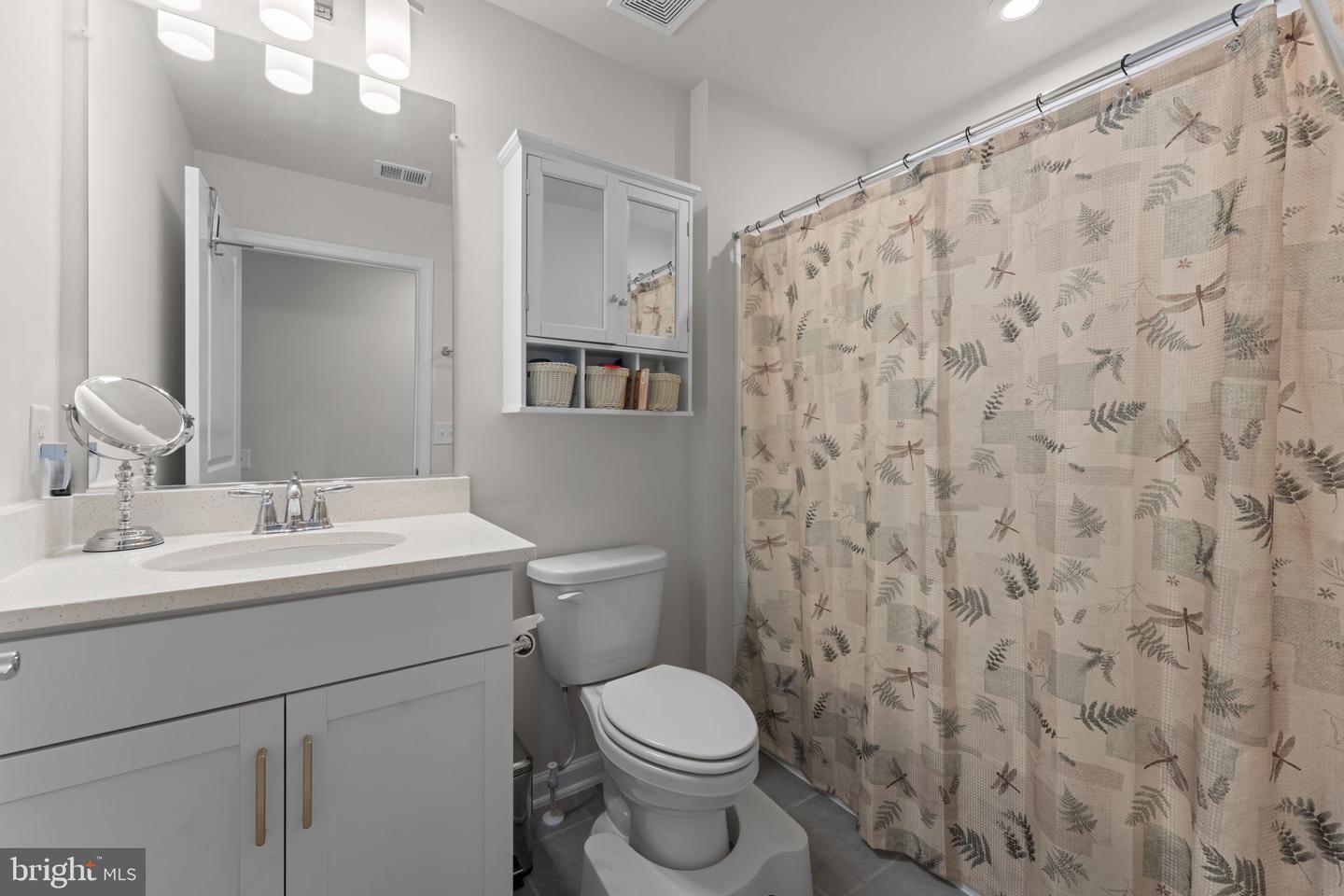 6411 TULIP TER, HAYMARKET, Virginia 20169, 3 Bedrooms Bedrooms, ,3 BathroomsBathrooms,Residential,For sale,6411 TULIP TER,VAPW2104738 MLS # VAPW2104738