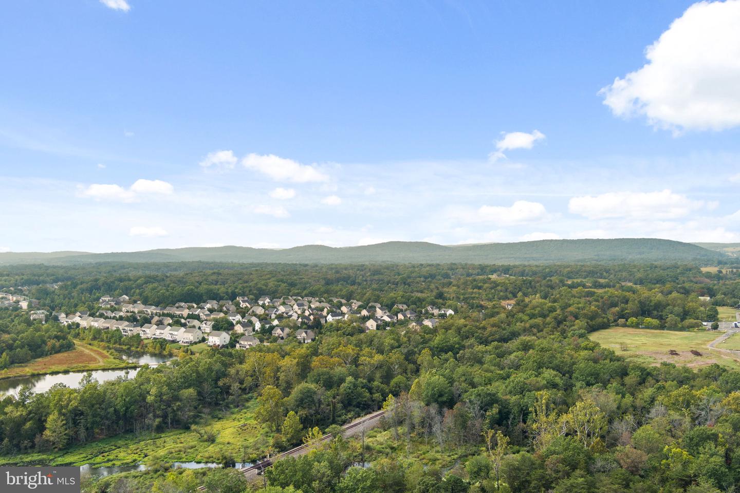 6411 TULIP TER, HAYMARKET, Virginia 20169, 3 Bedrooms Bedrooms, ,3 BathroomsBathrooms,Residential,For sale,6411 TULIP TER,VAPW2104738 MLS # VAPW2104738