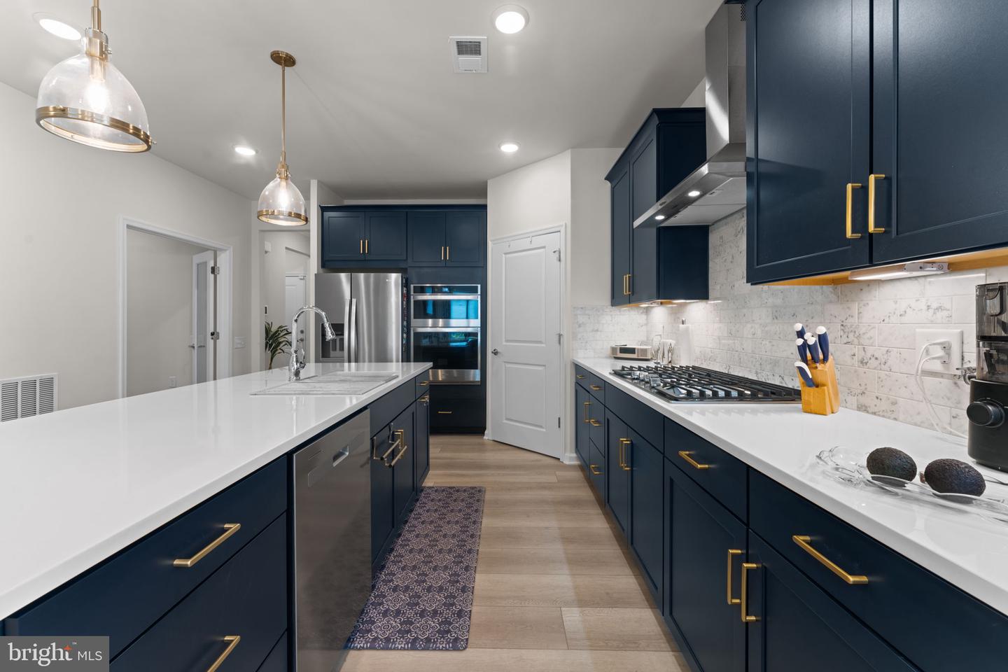 6411 TULIP TER, HAYMARKET, Virginia 20169, 3 Bedrooms Bedrooms, ,3 BathroomsBathrooms,Residential,For sale,6411 TULIP TER,VAPW2104738 MLS # VAPW2104738