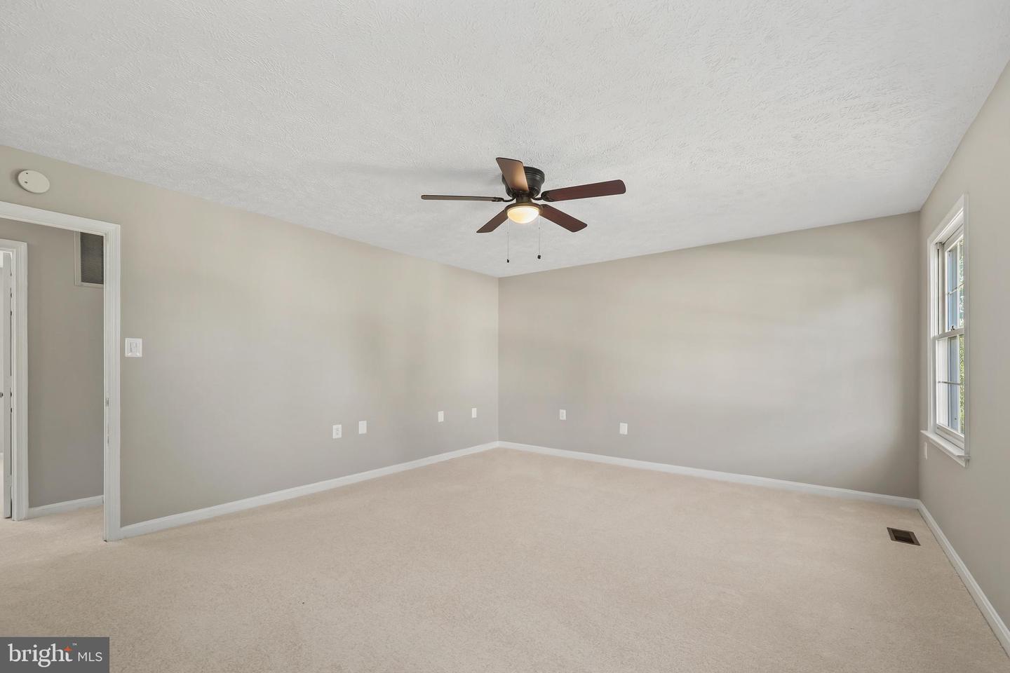 10413 LABRADOR LOOP, MANASSAS, Virginia 20112, 5 Bedrooms Bedrooms, ,3 BathroomsBathrooms,Residential,For sale,10413 LABRADOR LOOP,VAPW2104788 MLS # VAPW2104788