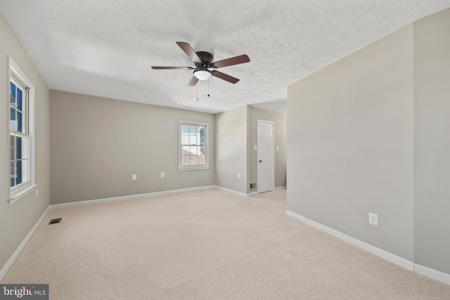 10413 LABRADOR LOOP, MANASSAS, Virginia 20112, 5 Bedrooms Bedrooms, ,3 BathroomsBathrooms,Residential,For sale,10413 LABRADOR LOOP,VAPW2104788 MLS # VAPW2104788