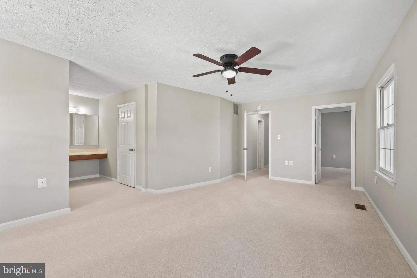 10413 LABRADOR LOOP, MANASSAS, Virginia 20112, 5 Bedrooms Bedrooms, ,3 BathroomsBathrooms,Residential,For sale,10413 LABRADOR LOOP,VAPW2104788 MLS # VAPW2104788
