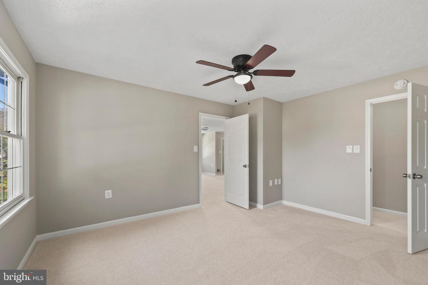 10413 LABRADOR LOOP, MANASSAS, Virginia 20112, 5 Bedrooms Bedrooms, ,3 BathroomsBathrooms,Residential,For sale,10413 LABRADOR LOOP,VAPW2104788 MLS # VAPW2104788