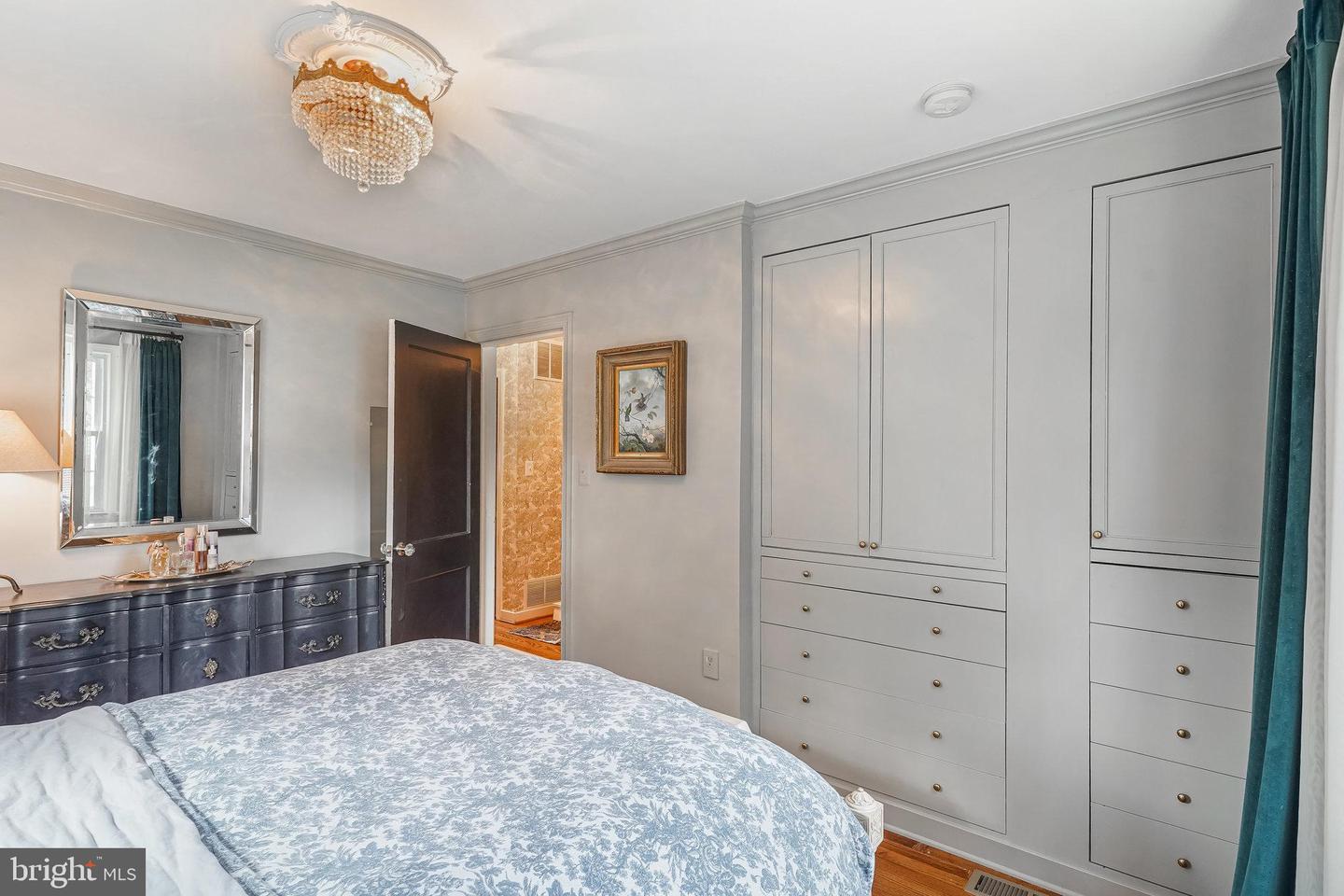 2903 BROOK DR, FALLS CHURCH, Virginia 22042, 3 Bedrooms Bedrooms, 12 Rooms Rooms,2 BathroomsBathrooms,Residential,For sale,2903 BROOK DR,VAFX2269414 MLS # VAFX2269414
